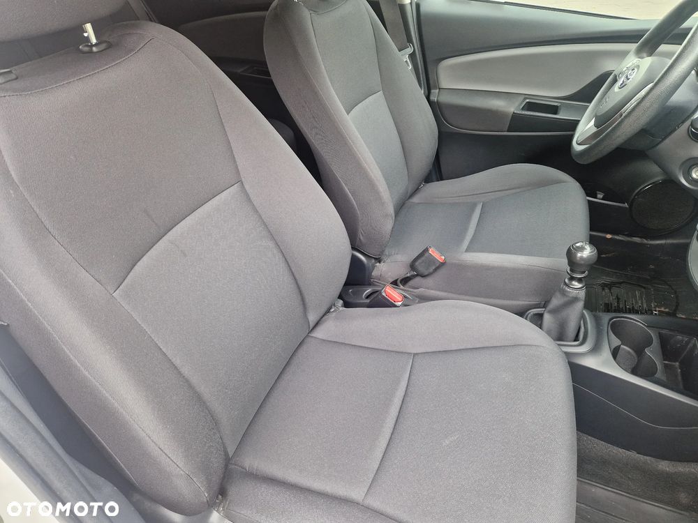 Toyota Yaris 1.5 Active - 11