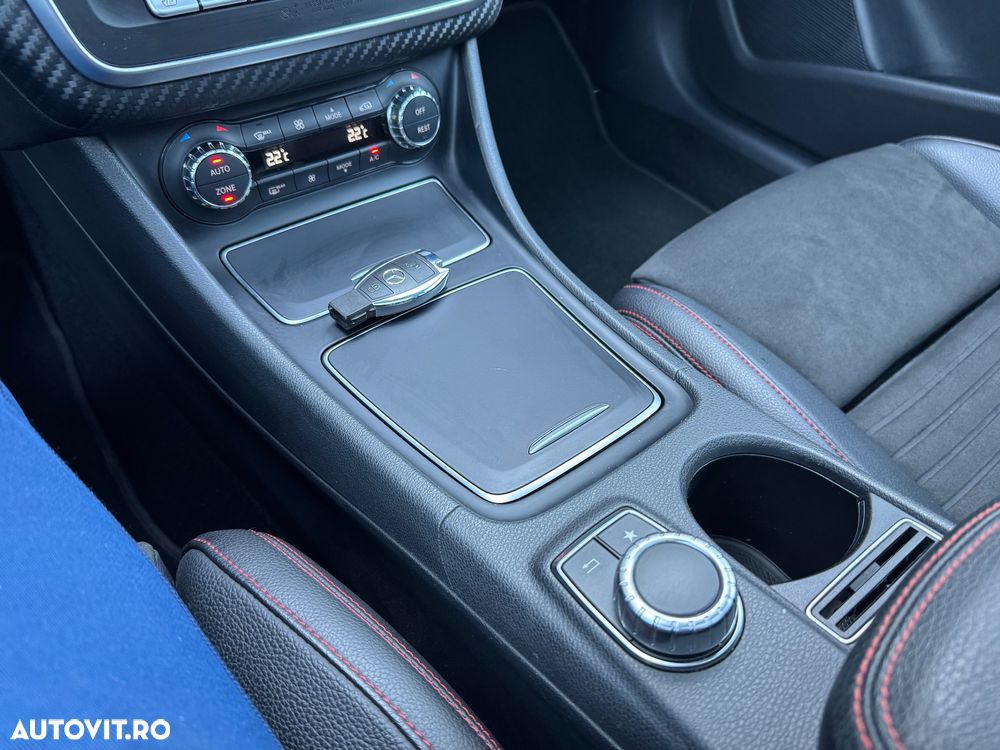 Mercedes-Benz A 200 d 7G-DCT AMG Line - 28