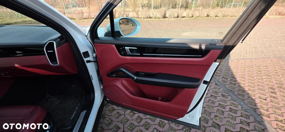 Porsche Cayenne Standard - 34