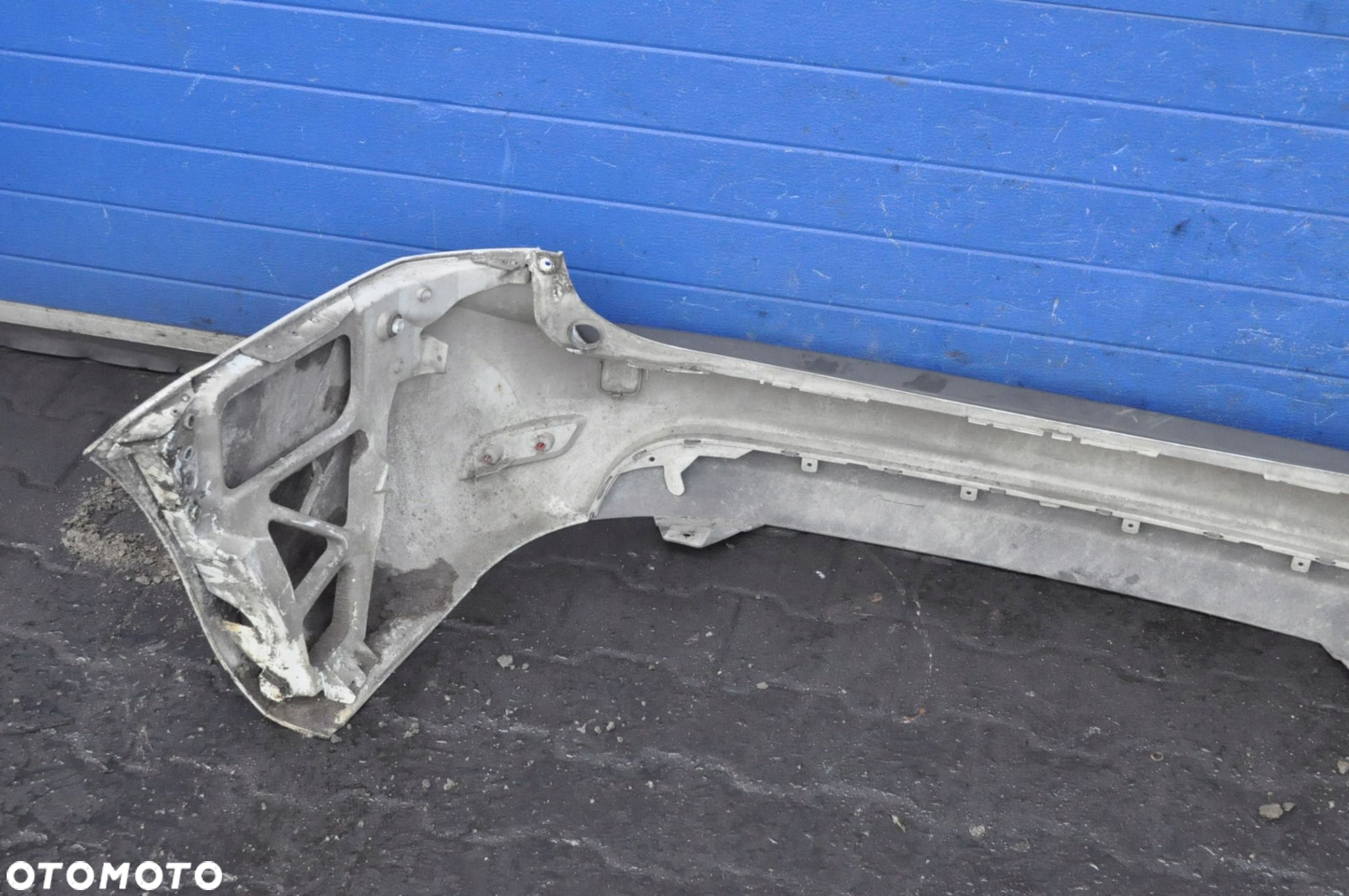 FORD FOCUS II MK2 LIFT 07-10 ZDERZAK TYŁ TYLNY KOMBI LAKIER 56 - 12
