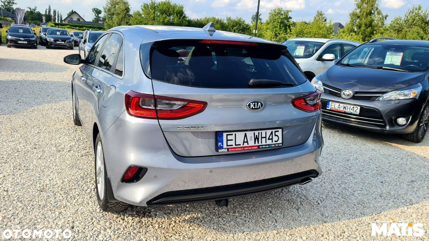 Kia Ceed - 8