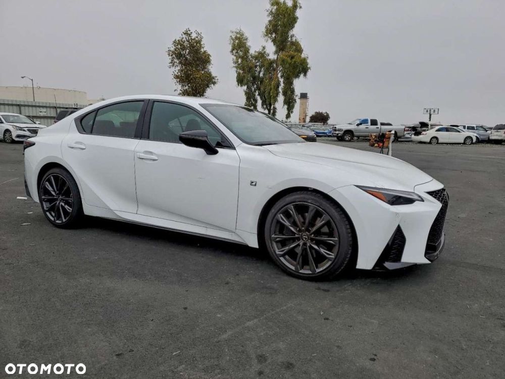 Lexus IS - 3