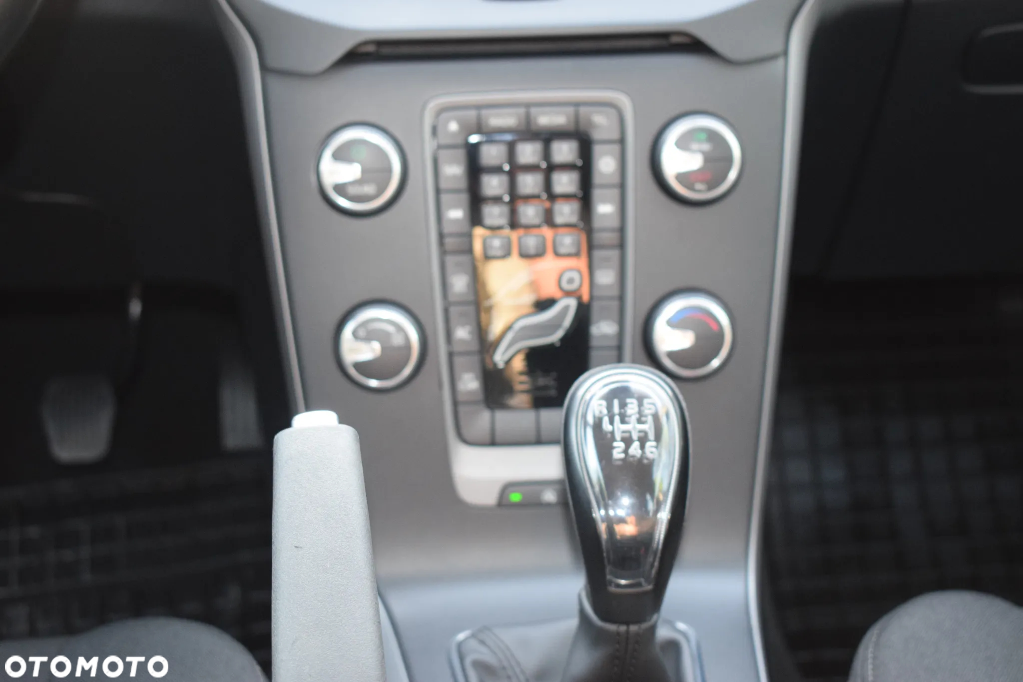 Volvo V40 D2 Momentum - 20