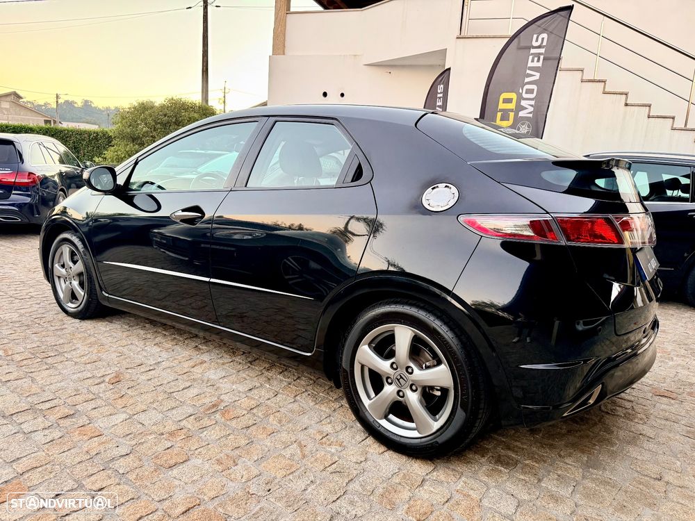 Honda Civic 1.4 i-VTEC Elegance - 4