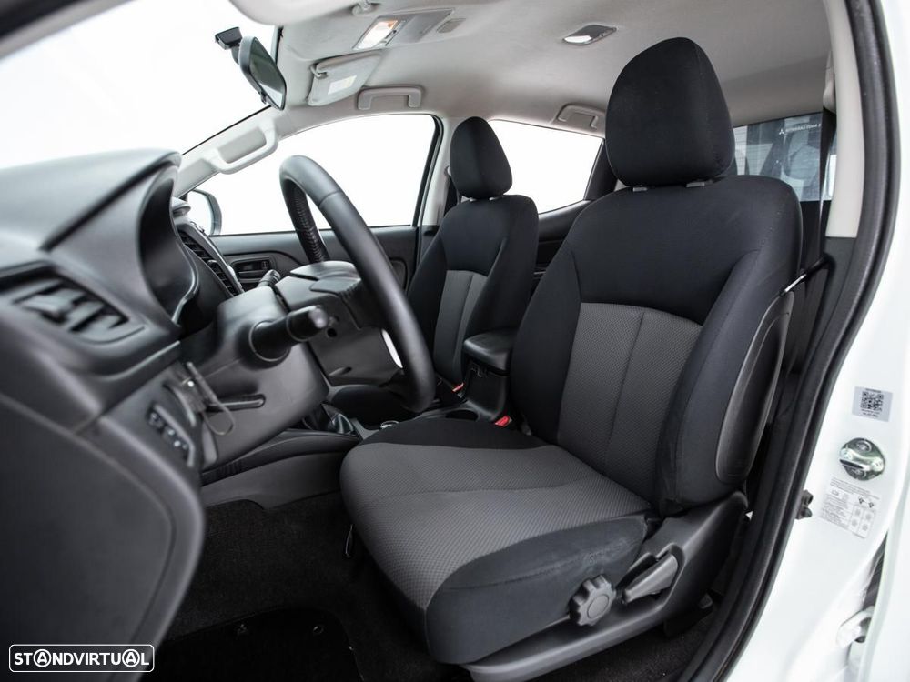 Mitsubishi L200 - 9