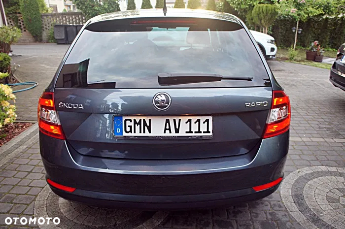 Skoda RAPID 1.4 TSI DSG Ambition - 28