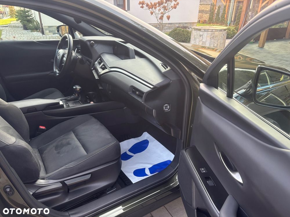 Lexus UX 250h Prestige 2WD - 7