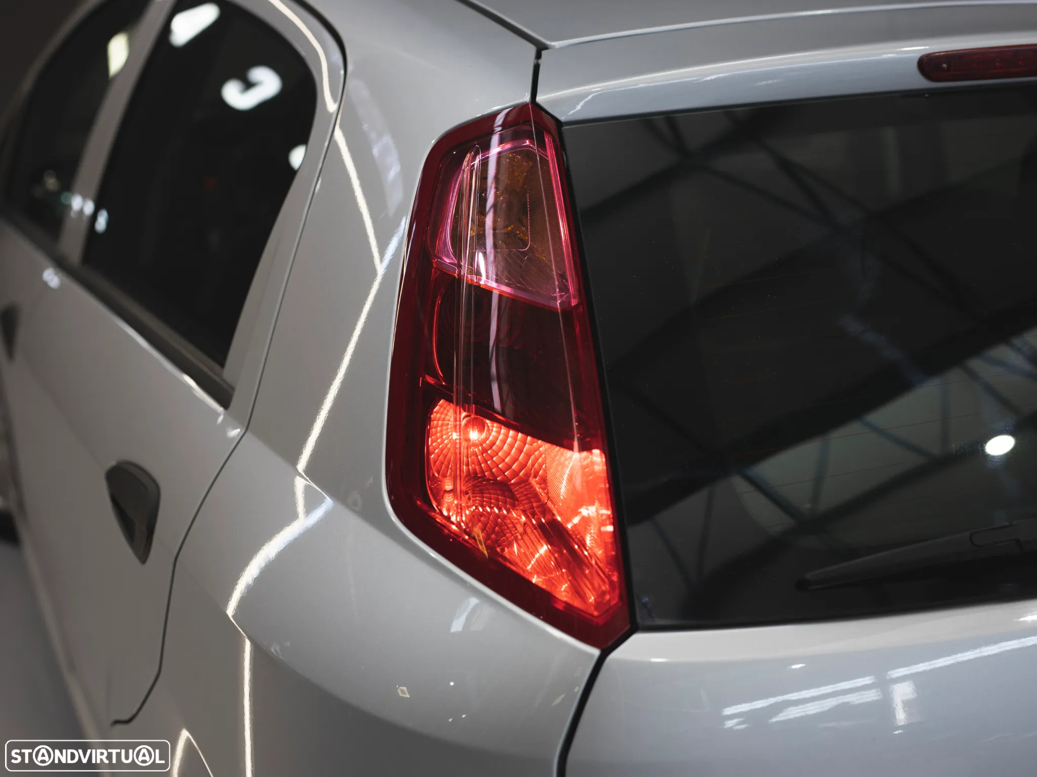 Fiat Punto 1.2 Easy S&S - 11