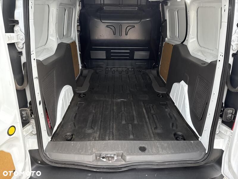 Ford Transit Connect - 19
