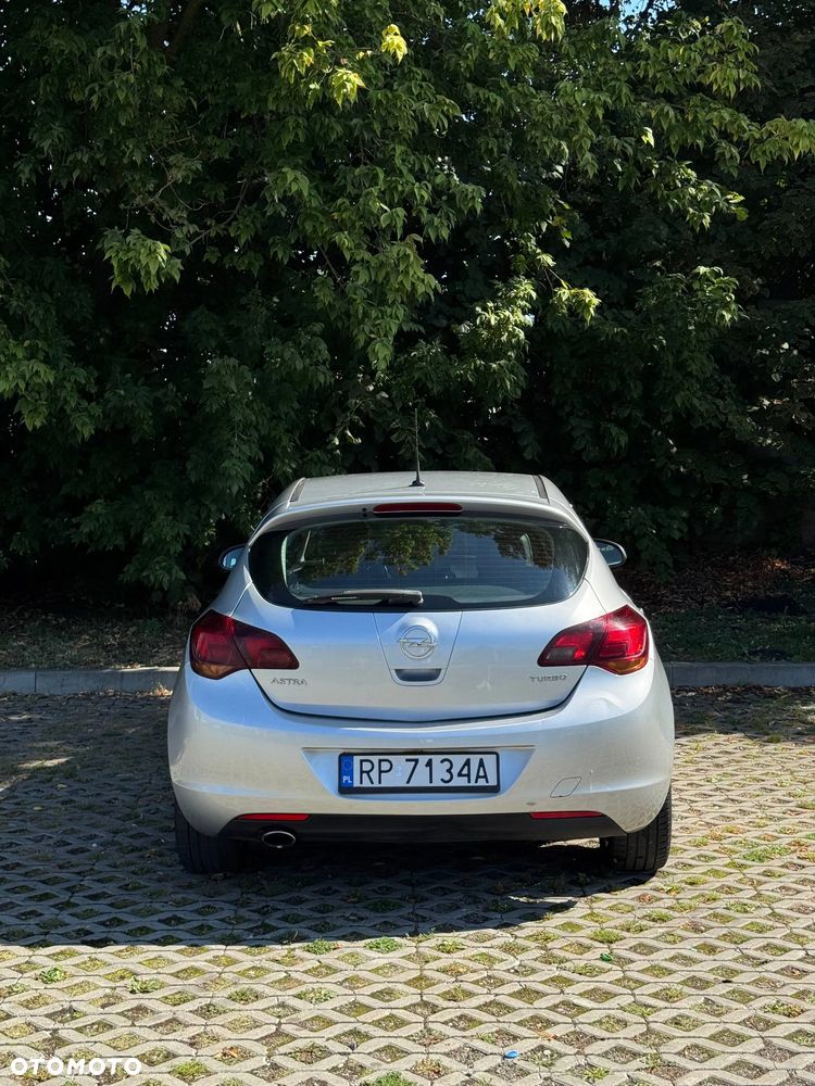 Opel Astra 1.4 Turbo - 12