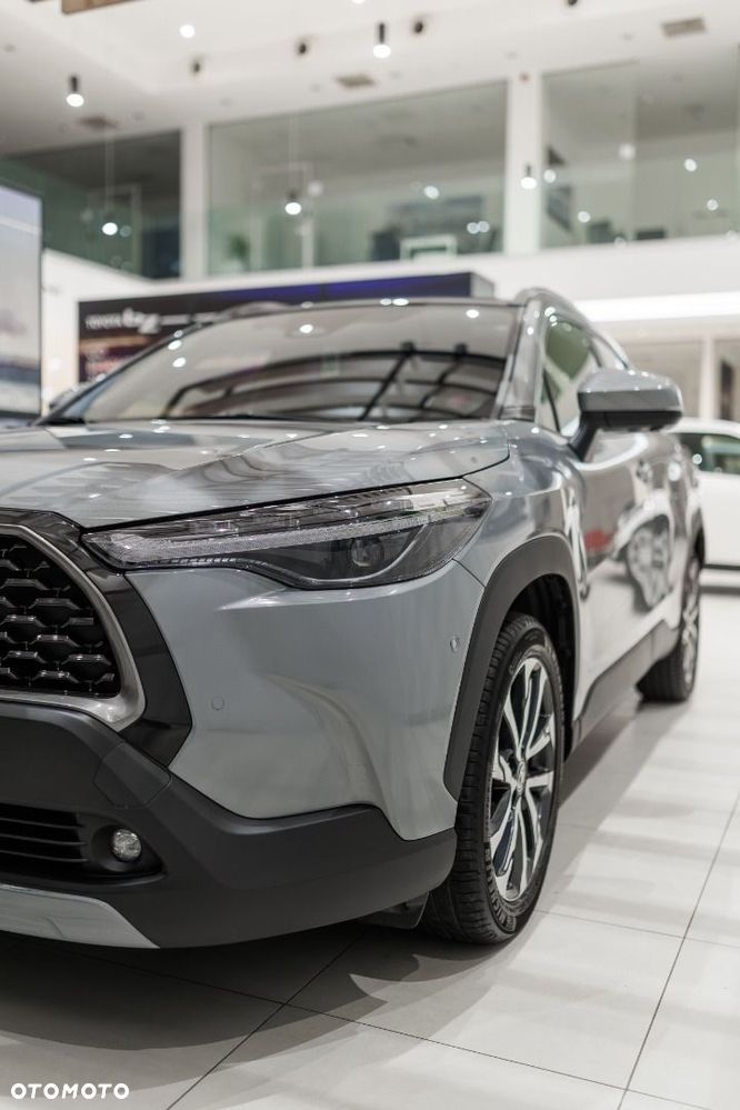 Toyota Corolla Cross 2.0 Hybrid Executive - 32