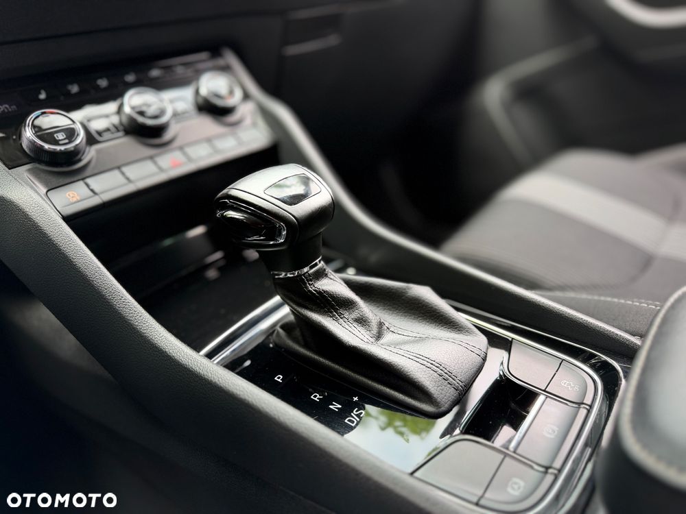 Skoda Karoq 1.5 TSI DSG Ambition - 25