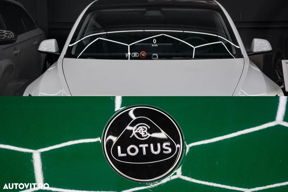 Lotus Eletre 900 Sport Carbon - 8