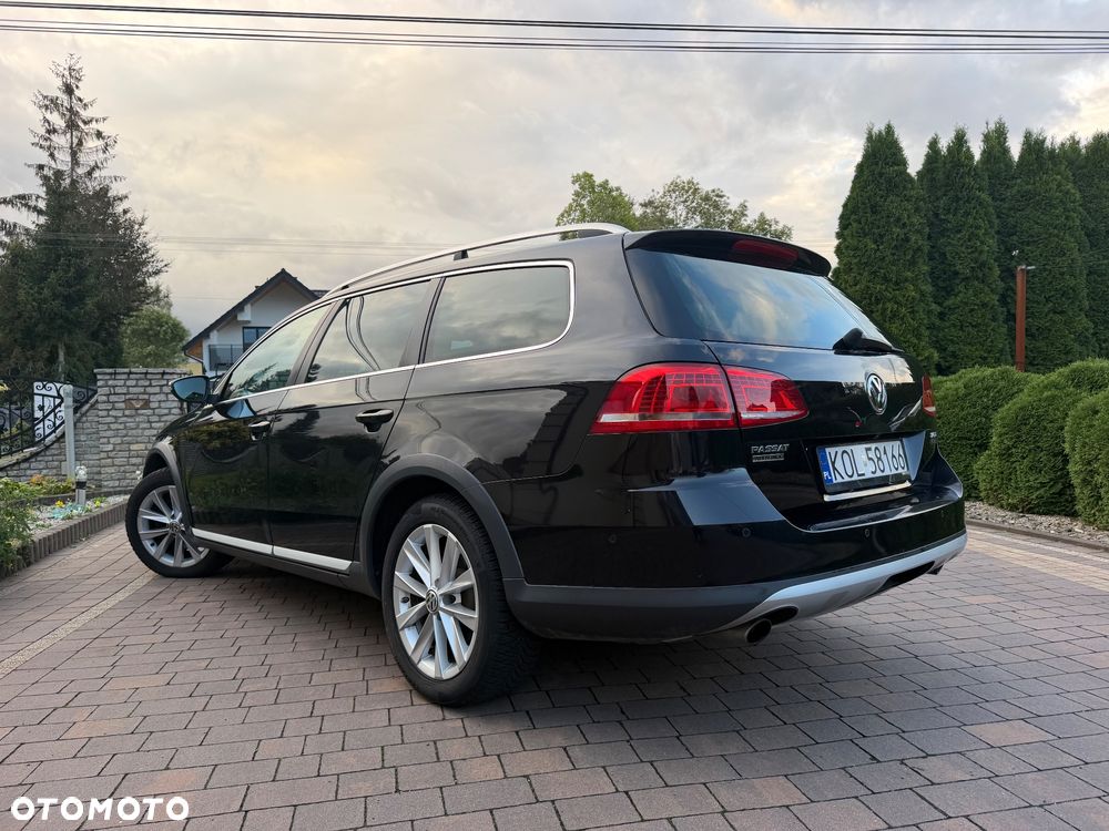 Volkswagen Passat Alltrack 2.0 TDI 4Motion DSG BlueMotion Tec - 23
