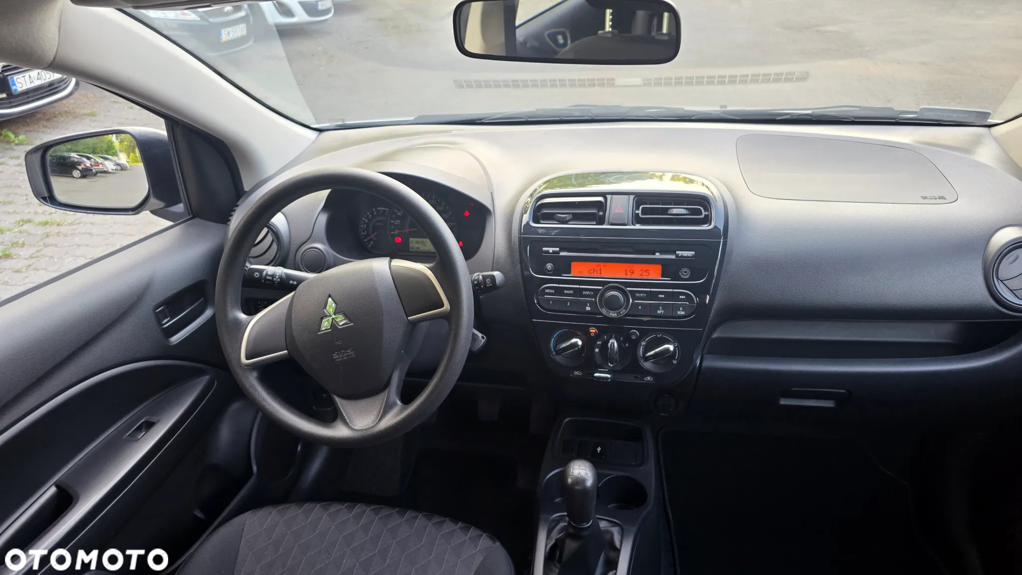Mitsubishi Space Star 1.2 AS&G Invite - 12