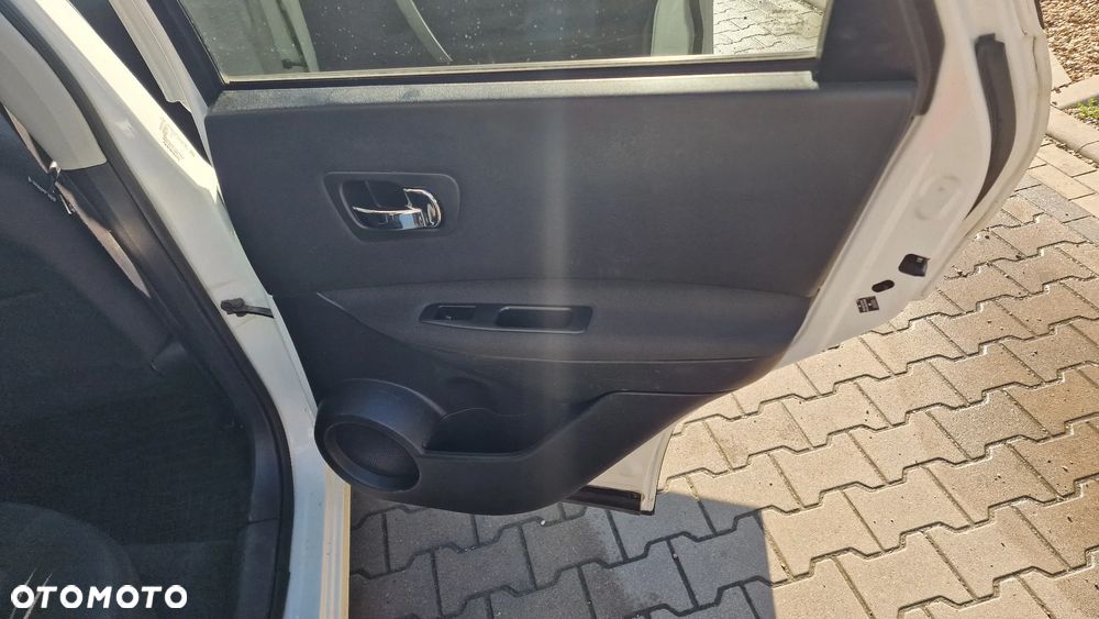 Nissan Qashqai 1.6 Acenta - 17