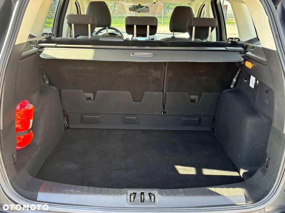 Ford Kuga 1.5 EcoBoost 2x4 Titanium - 10