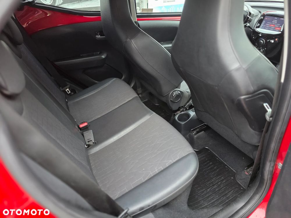 Toyota Aygo 1.0 VVT-i JBL Edition - 10