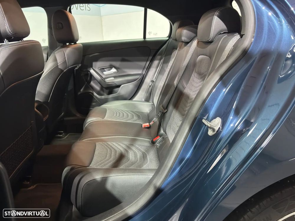 Mercedes-Benz A 250 - 10