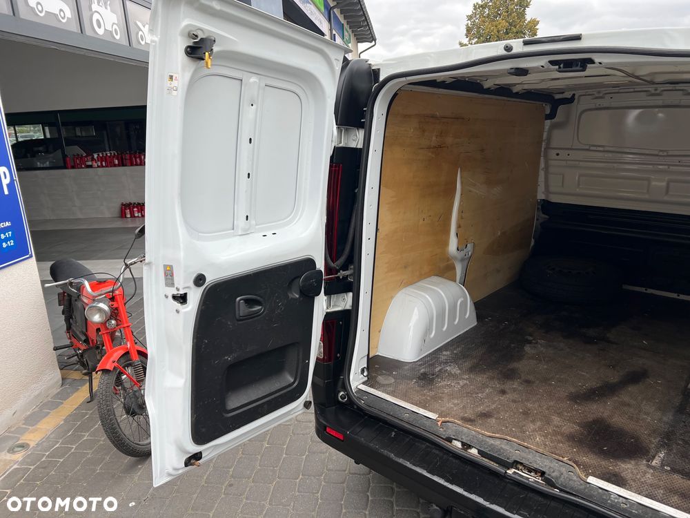 Renault Trafic - 18