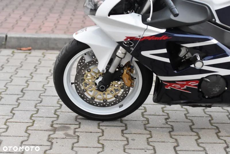 Honda CBR - 25