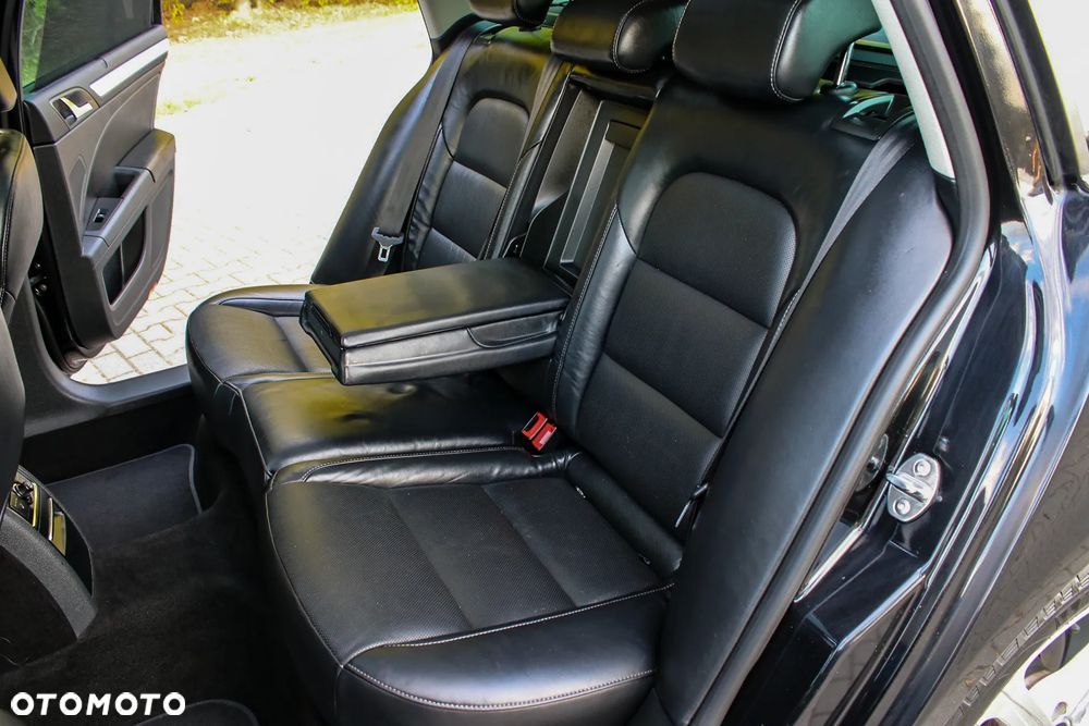 Skoda Superb Combi 2.0 TDI DSG L&K - 27