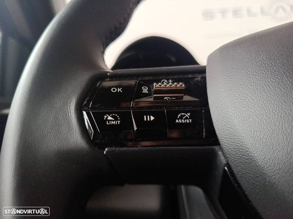 Alfa Romeo Junior 1.2 Speciale eDCT6 - 17
