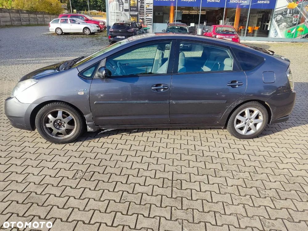 Toyota Prius 1.5 VVT-i Sol (nav) - 6