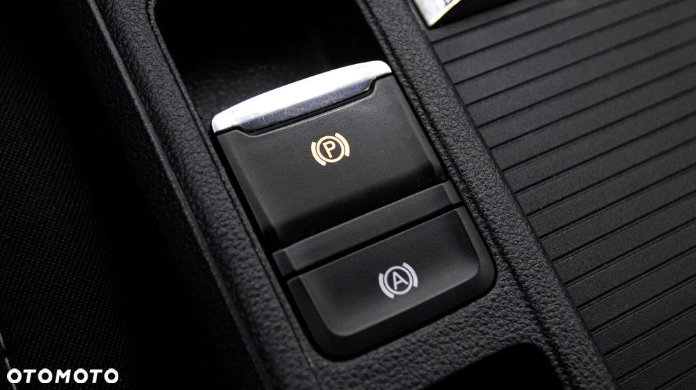 Skoda Octavia 2.0 TDI Ambition DSG - 24