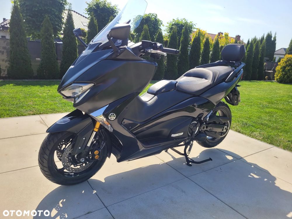Yamaha Tmax - 15