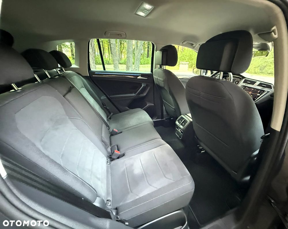 Volkswagen Tiguan 2.0 TDI SCR 4Mot Elegance DSG - 25