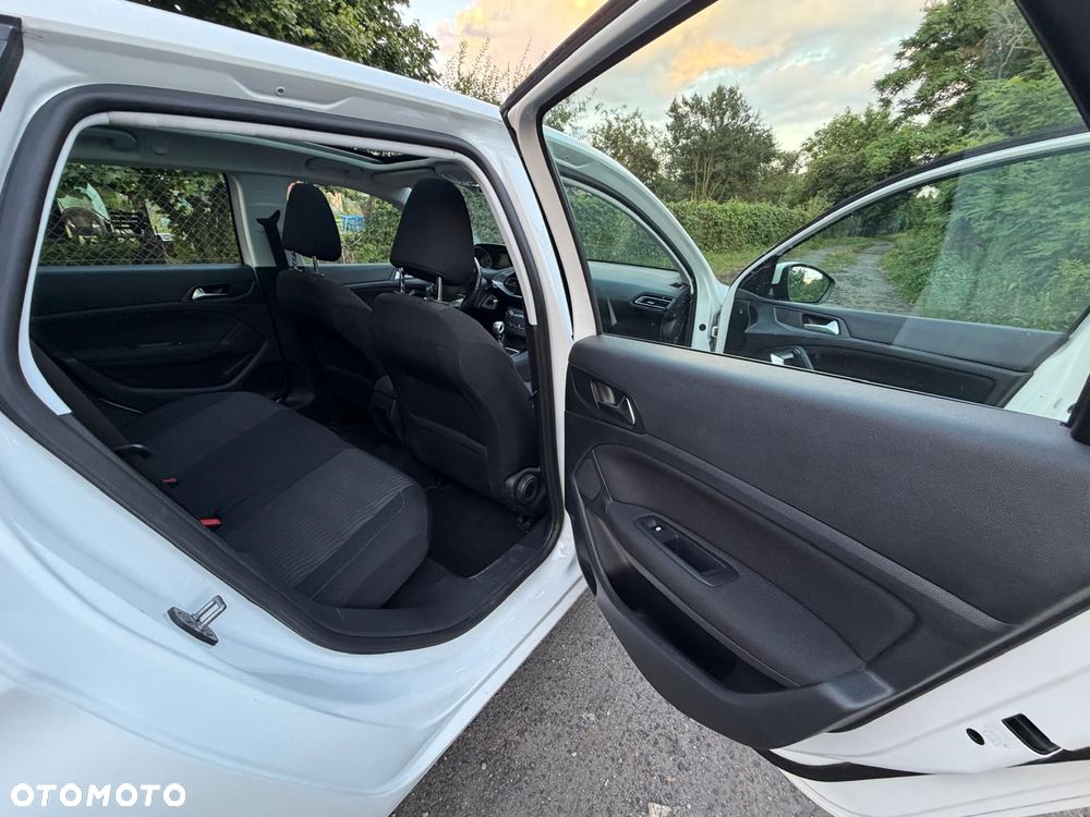 Peugeot 308 1.6 BlueHDi Allure S&S - 31