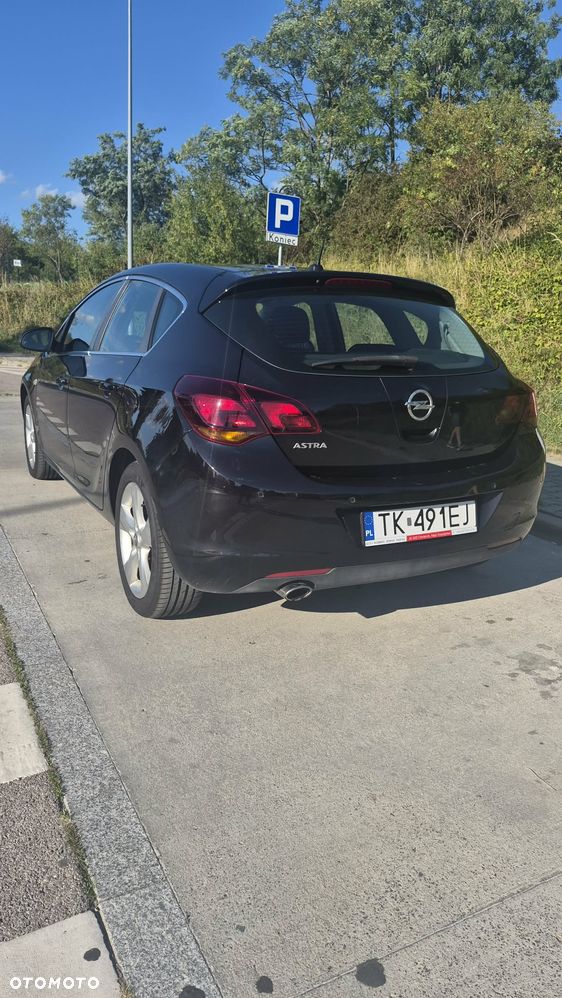 Opel Astra 1.4 T Cosmo - 4