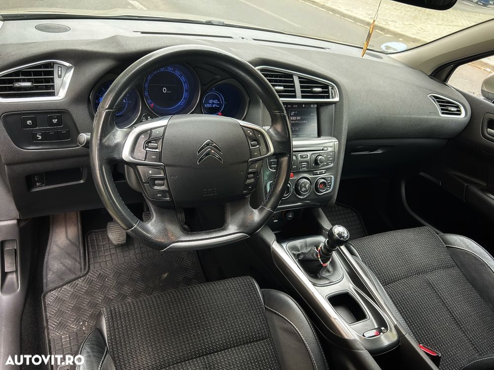 Citroën C4 1.6 HDI FAP Exclusive - 8
