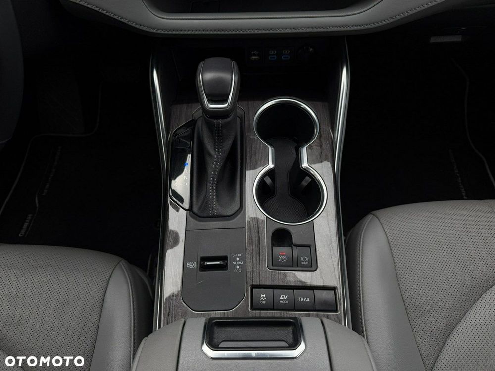 Toyota Highlander 2.5 Hybrid Prestige - 23