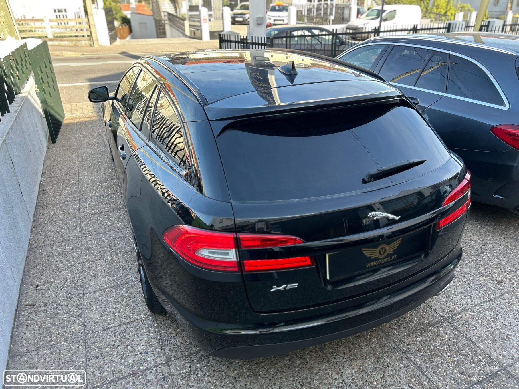 Jaguar XF Sportbrake 2.2 D R-Sport - 15