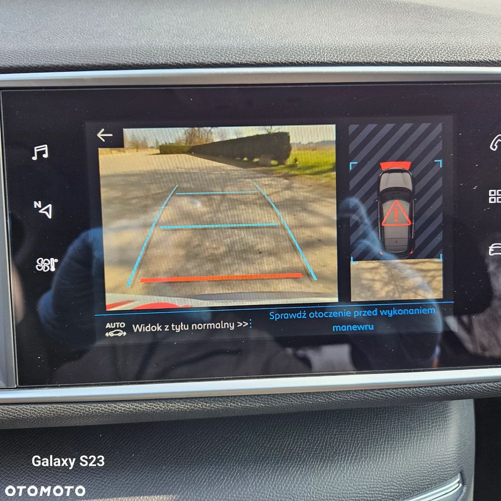 Peugeot 308 BlueHDi 130 EAT8 Allure - 36