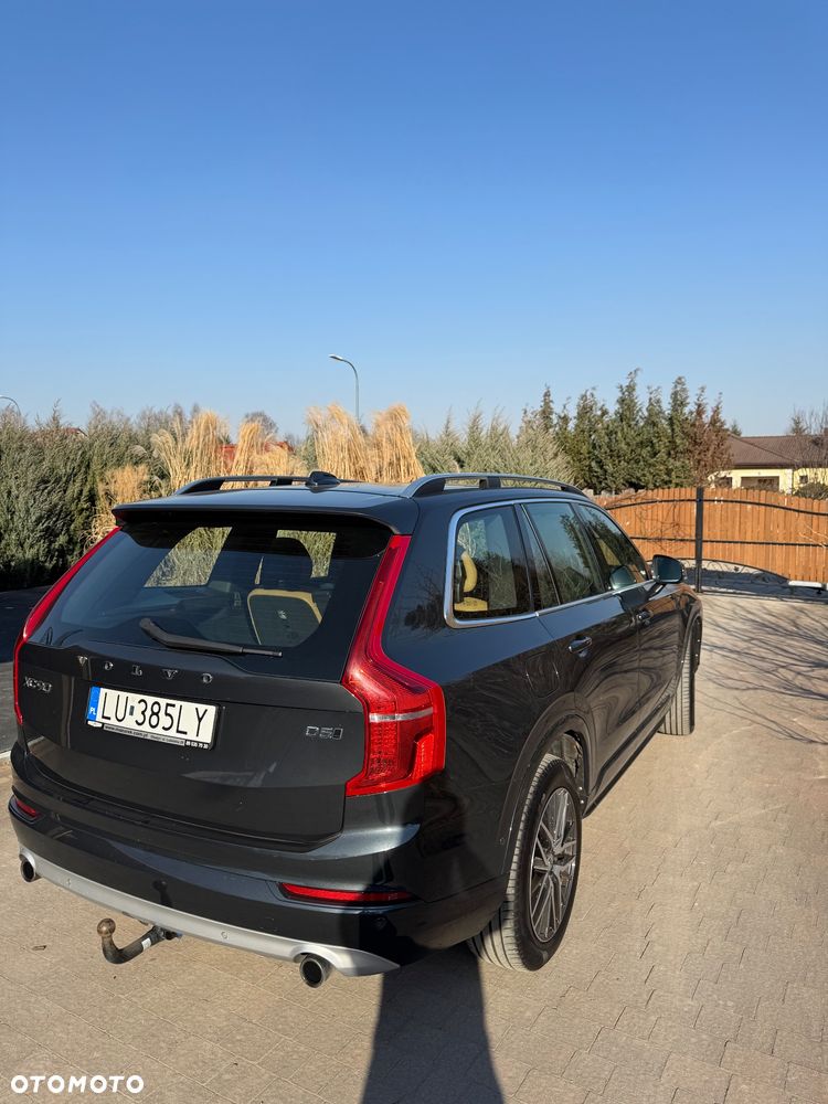 Volvo XC 90 D5 AWD Momentum - 3