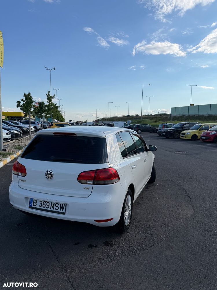 Volkswagen Golf 1.6 TDI DPF Trendline - 4