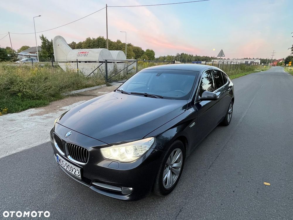 BMW 5GT - 2