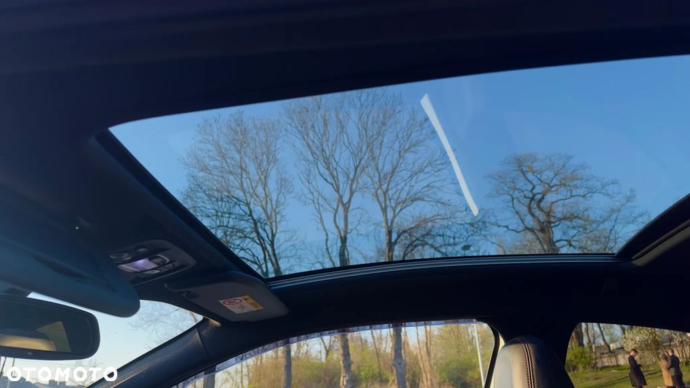 Peugeot 208 THP STOP & START GTi - 9