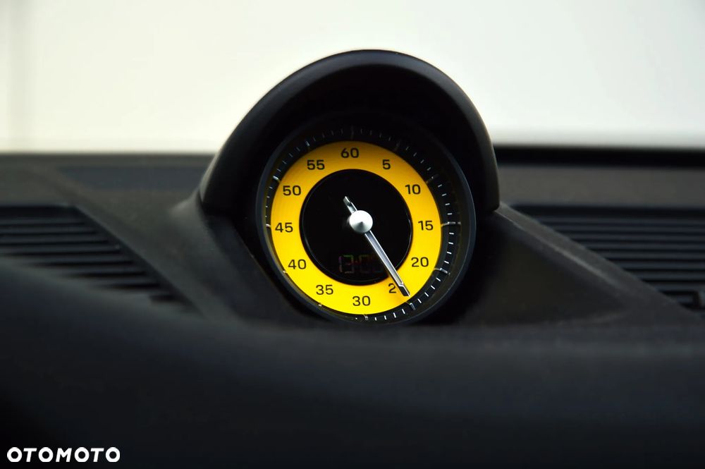 Porsche 911 Carrera S - 25