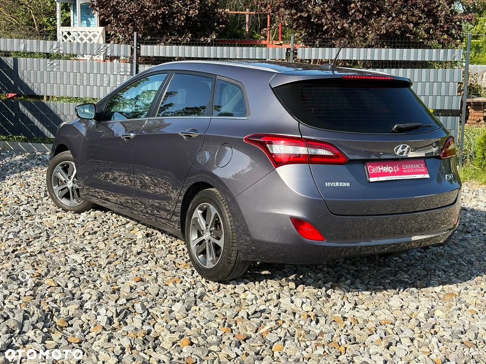 Hyundai i30 blue 1.6 CRDi DCT Passion - 4