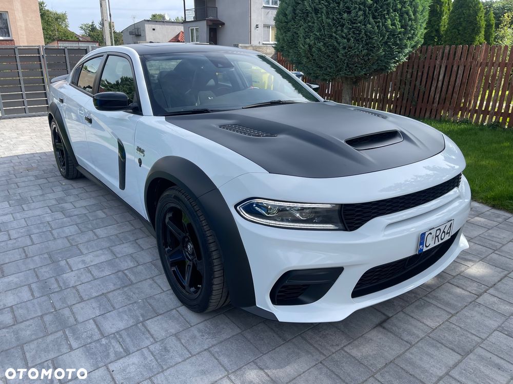 Dodge Charger 6.4 Scat Pack Widebody - 12