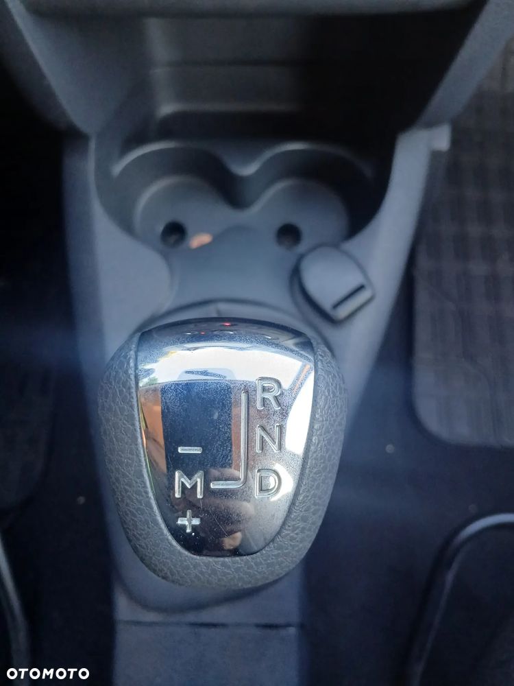 Dacia Sandero - 13