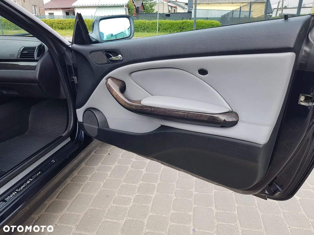 BMW Seria 3 318 Ci Edition Exclusive - 32