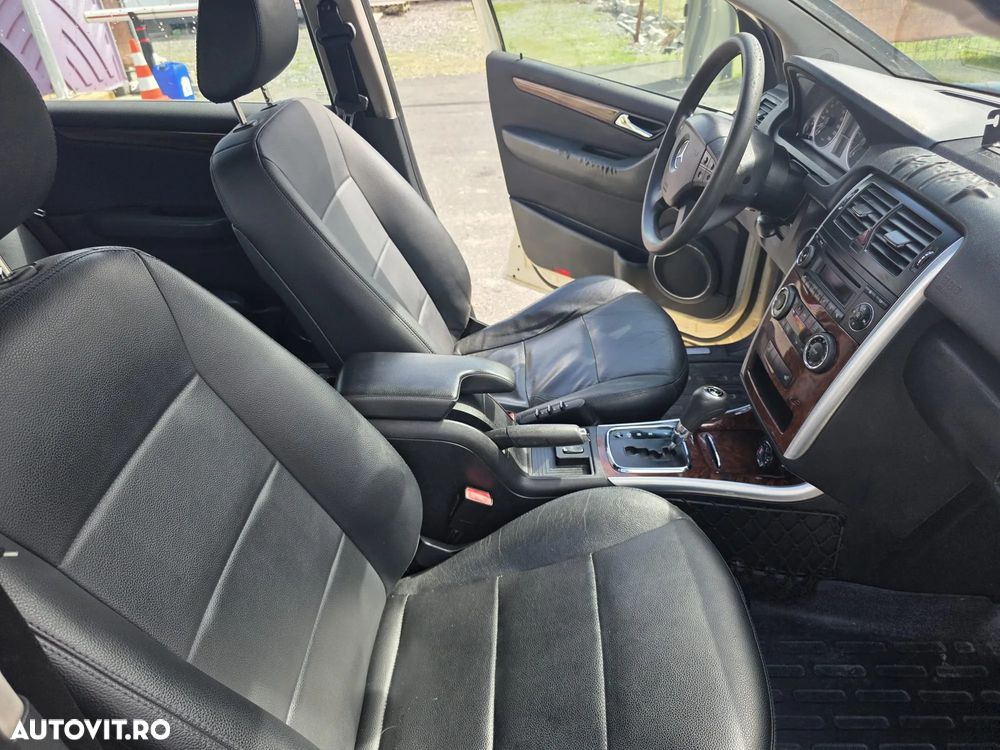 Mercedes-Benz B 180 - 27