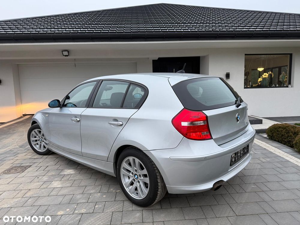BMW Seria 1 116i - 5