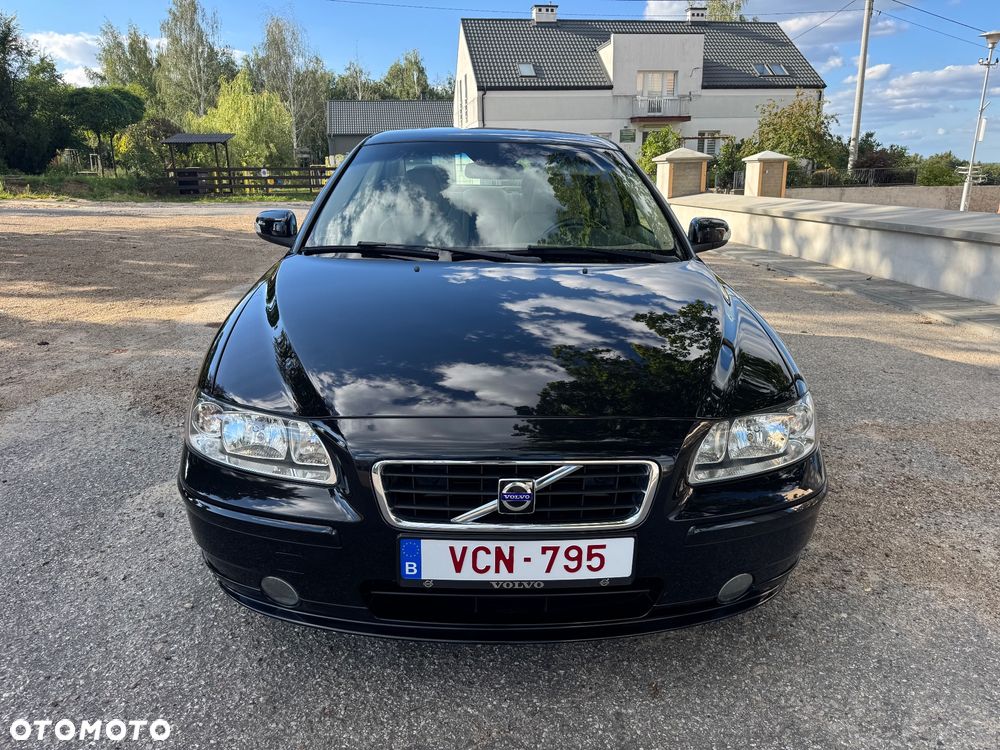 Volvo S60 2.4D Momentum - 10