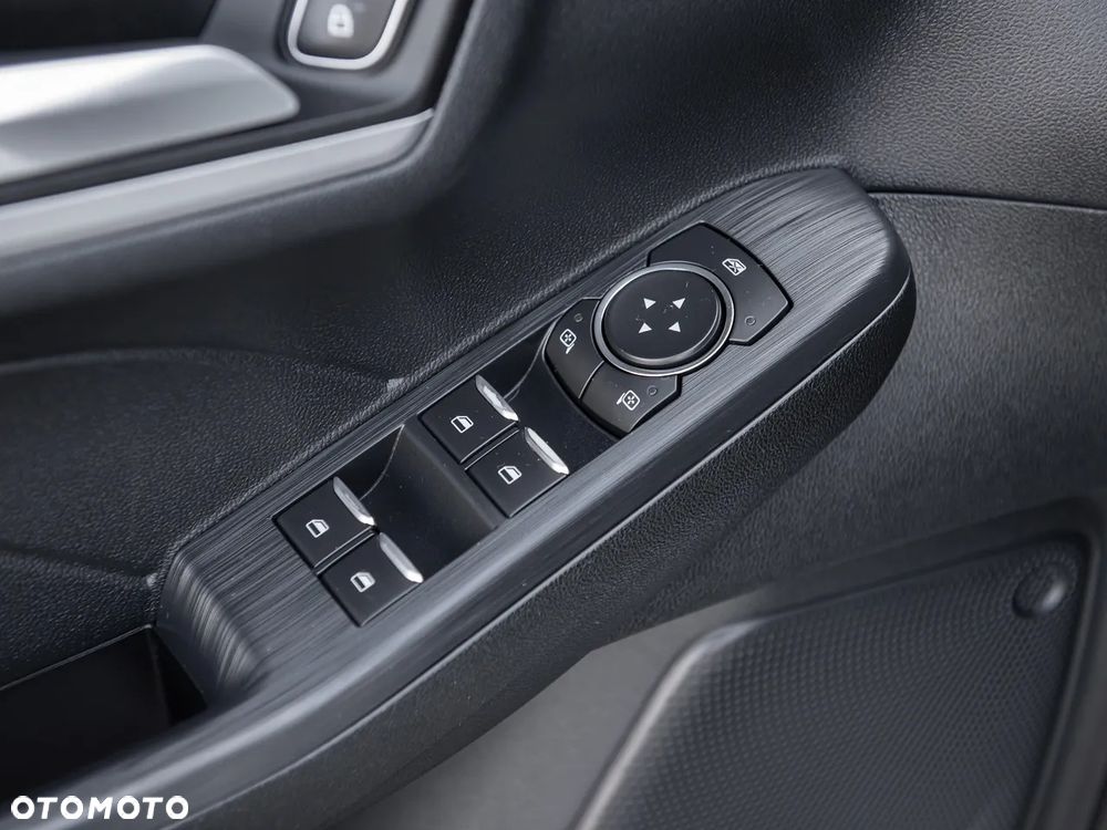 Ford Kuga - 16